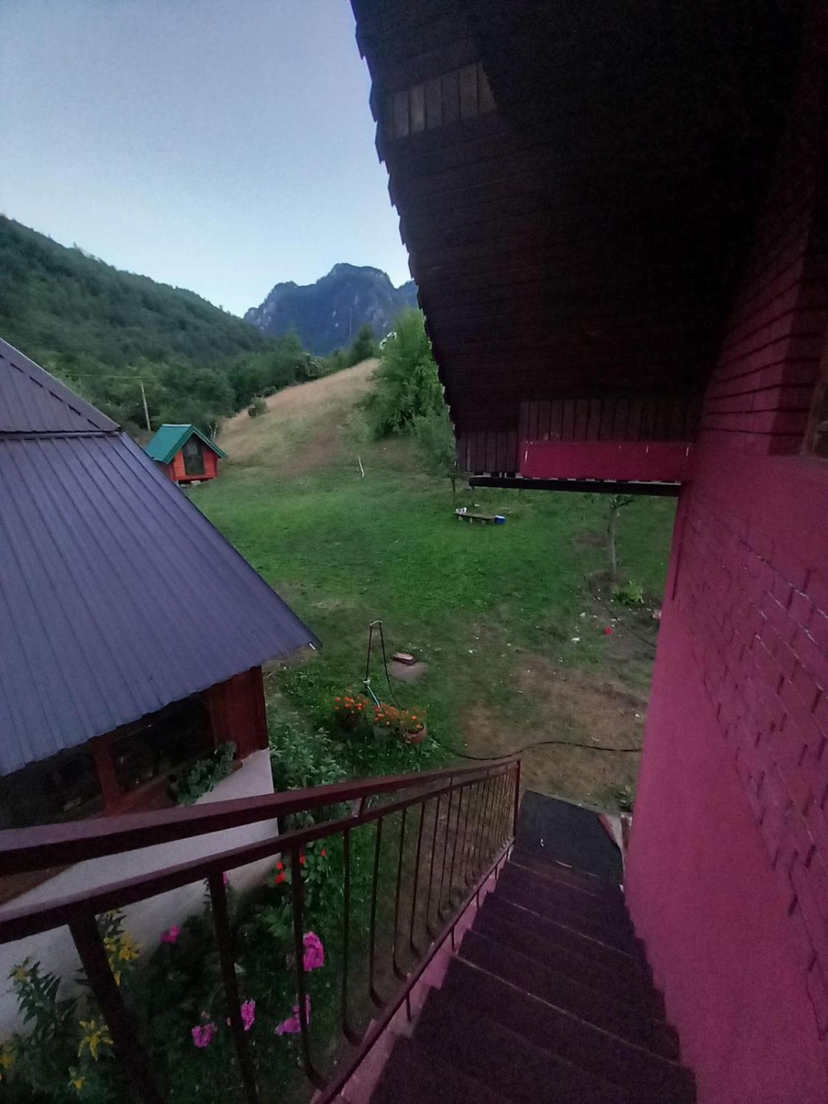 Etnopetra Hotel Mojkovac Exterior photo